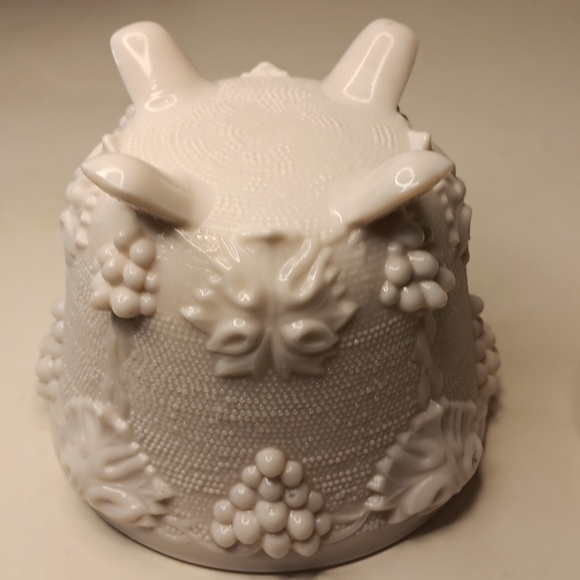 Vintage Shell Pink Jeannette Milk Glass Lidded Footed Candy Dish Grapes Pattern - Picture 6 of 8